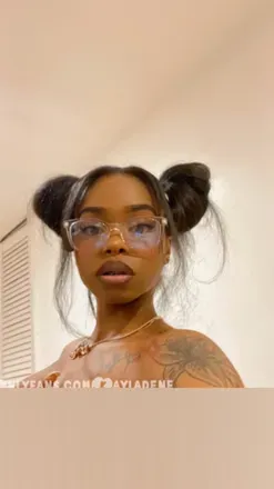 OnlyFans cuenta kayladene avatar 1