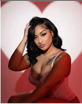 OnlyFans cuenta she_a_bad_mf header 2