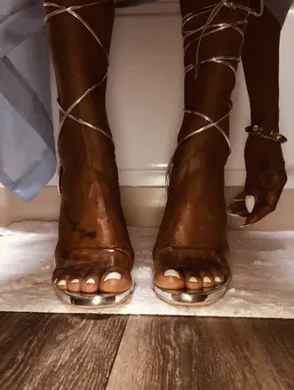 OnlyFans cuenta honeytoess_ header 2