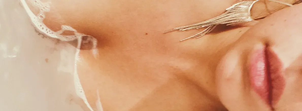 OnlyFans cuenta vixennextdoor header 2