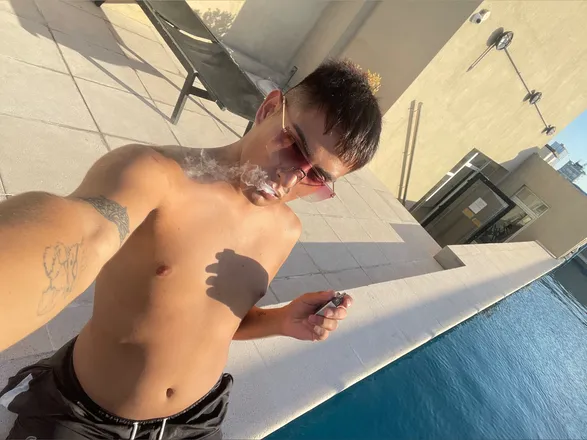 OnlyFans cuenta itsroribaby header 2