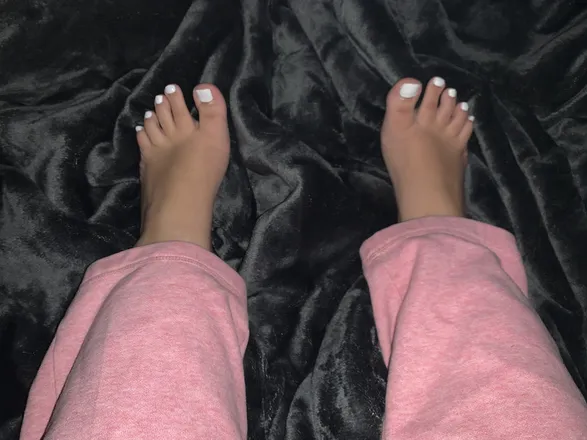 OnlyFans cuenta buymyfeetpicslexy header 2