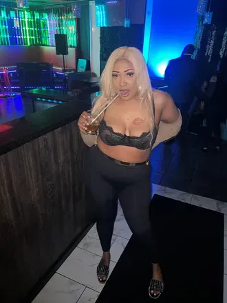 OnlyFans cuenta yummi213 avatar 1