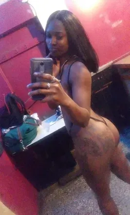 OnlyFans cuenta ybeezly_ avatar 1