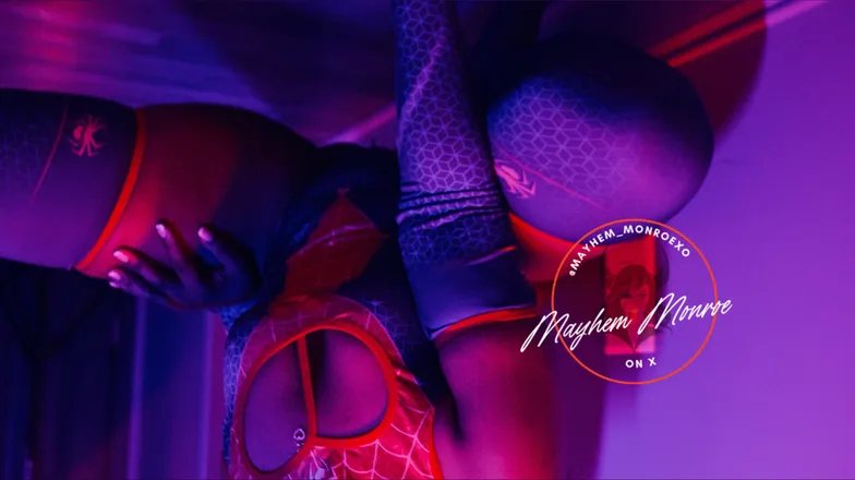 OnlyFans cuenta mayhem_monroe header 2