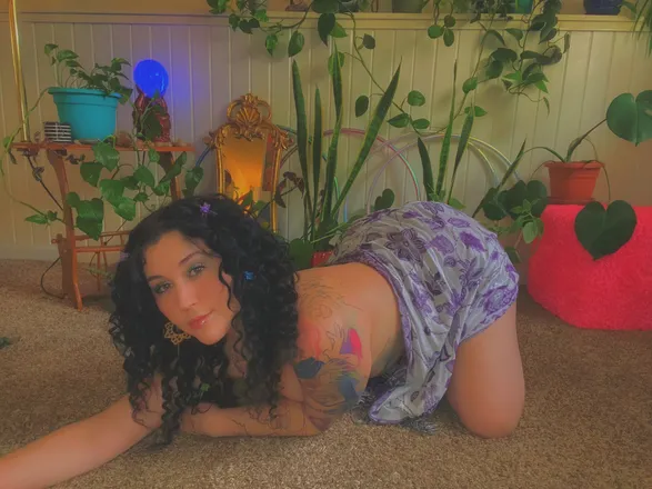 OnlyFans account  maddiekay.xofree header 2