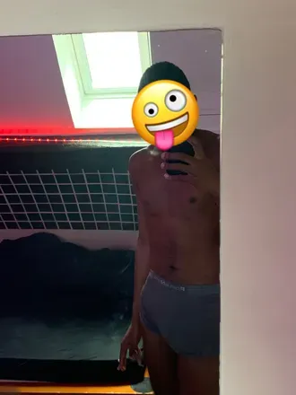 OnlyFans cuenta versatylerxl header 2