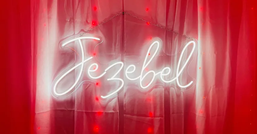 OnlyFans cuenta bostonjezebel header 2