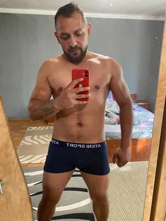 OnlyFans cuenta romanianmacho avatar 1