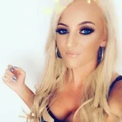 OnlyFans cuenta mancblondie avatar 1