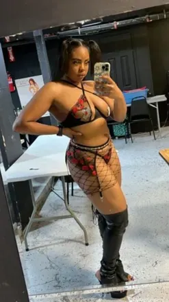 OnlyFans cuenta alluring.vixenn avatar 1