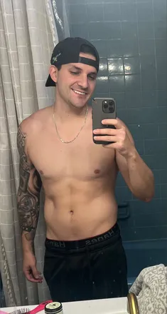 OnlyFans cuenta ragingpeen1 header 2