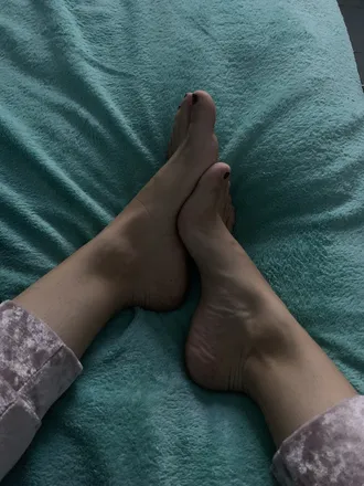 OnlyFans account  prettyfeetsys header 2