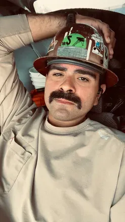 OnlyFans cuenta beardsandbrews avatar 1