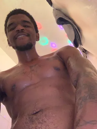 OnlyFans cuenta charleelonng header 2