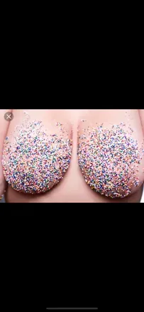 OnlyFans cuenta guesswhoooxo header 2