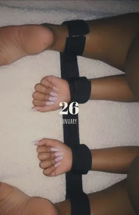 OnlyFans cuenta biitemyapple header 2
