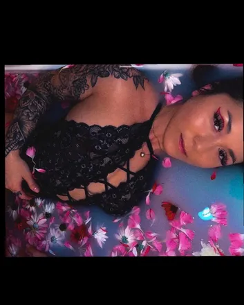 OnlyFans cuenta sandycheeks911 header 2