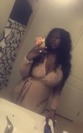 OnlyFans account  lolaalovee_ avatar 1