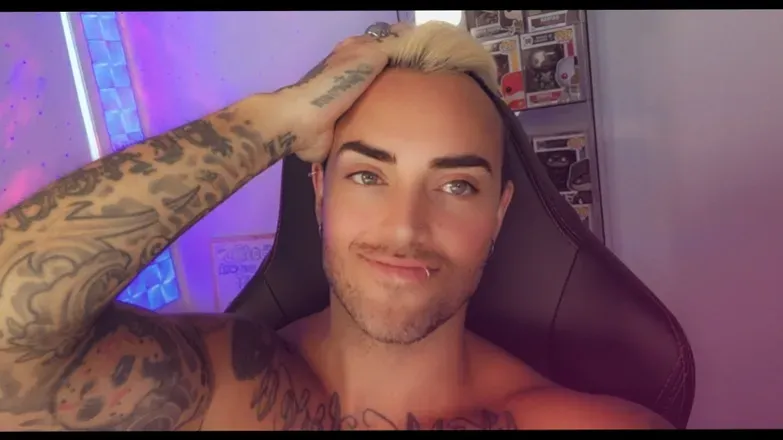 OnlyFans cuenta nathanskorn header 2