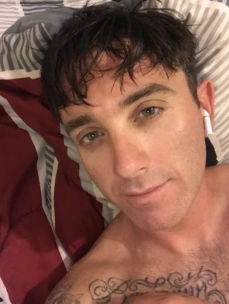 OnlyFans cuenta kevinthearies header 2