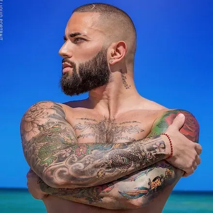 OnlyFans account  guzdoes avatar 1
