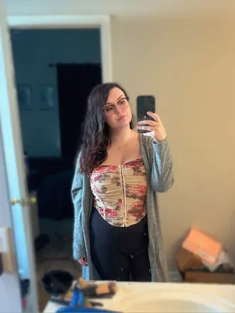 OnlyFans account  aeriesaunders avatar 1