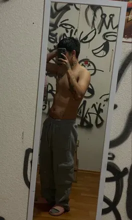 OnlyFans account  luvs_flw avatar 1