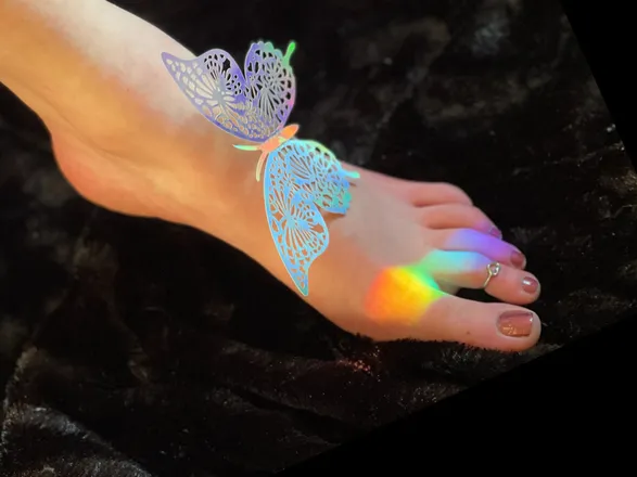 OnlyFans cuenta linaslovelyfeet header 2
