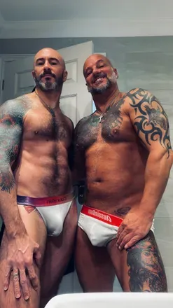 OnlyFans cuenta muscledaddies100 avatar 1