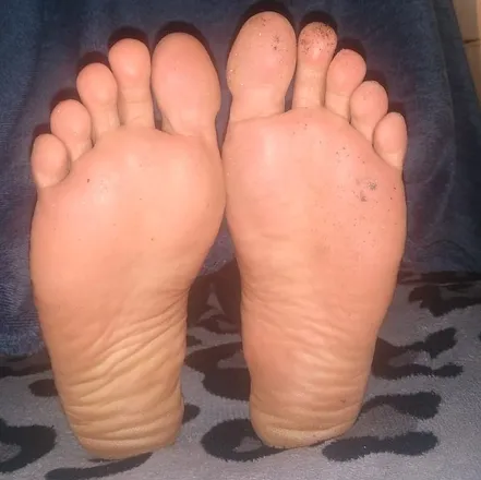 OnlyFans cuenta rebepiesfeet header 2