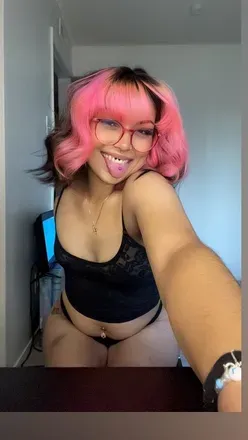 OnlyFans cuenta ellamarie1111 avatar 1