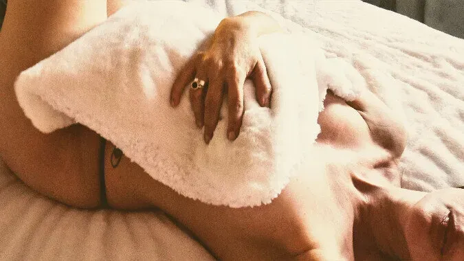 OnlyFans cuenta thevanillasunny header 2