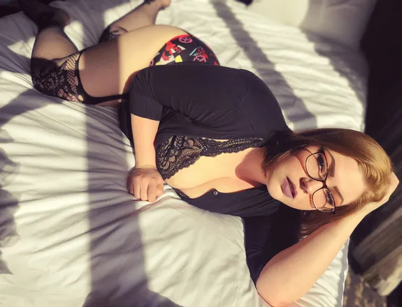 OnlyFans cuenta sunshine_moonlight header 2