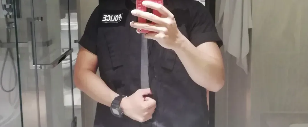 OnlyFans cuenta police76792684 header 2