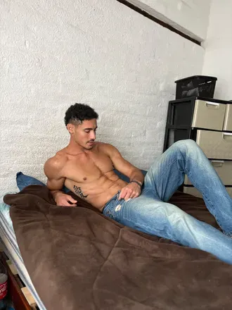 OnlyFans cuenta santiferrer_free header 2