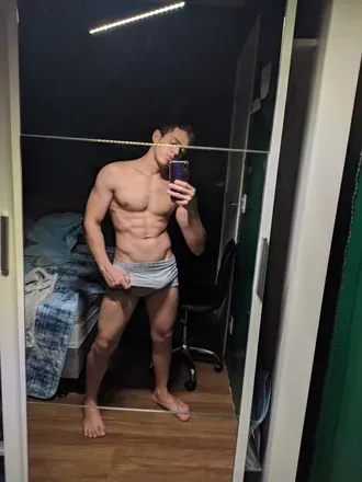 OnlyFans cuenta jupetirrr header 2