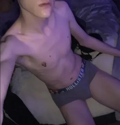 OnlyFans account  u8305421 avatar 1