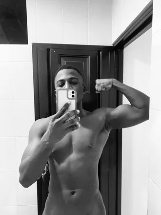 OnlyFans cuenta milerjesushot header 2