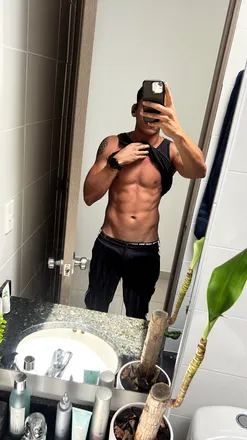 OnlyFans cuenta u90094032 header 2