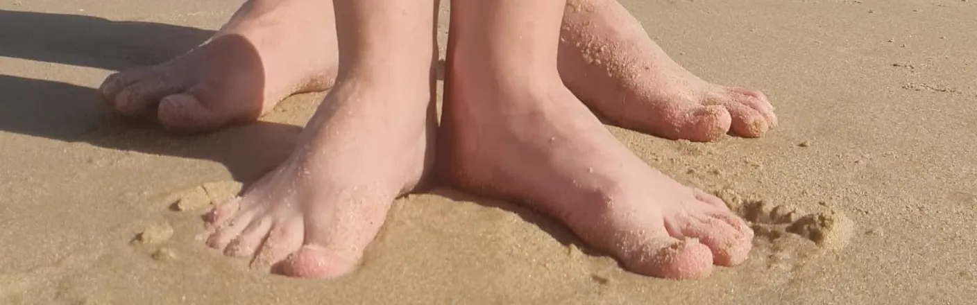 OnlyFans cuenta cloudaerisfeet header 2