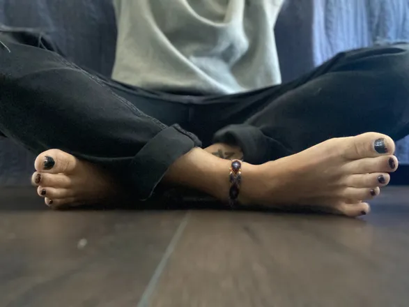 OnlyFans account  barefootbrawler header 2
