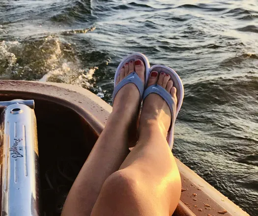 OnlyFans cuenta roslynnfeet header 2