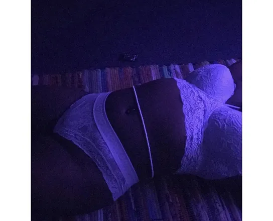 OnlyFans cuenta breeezzyy header 2