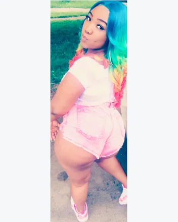 OnlyFans cuenta shortcakes_ header 2