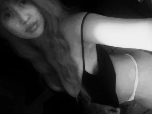 OnlyFans cuenta natalie.r.t header 2
