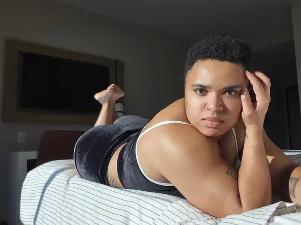 OnlyFans account  msmusclemami header 2