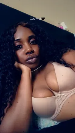 OnlyFans cuenta misschocolate12 avatar 1