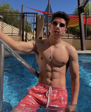 OnlyFans cuenta luisryss header 2