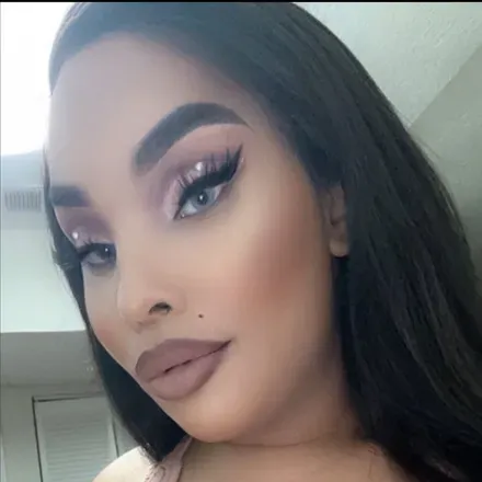 OnlyFans account  vvspocahontasthicknjuicy header 2